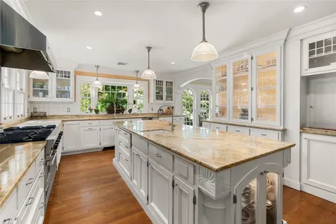 133 Aka 139 Hampshire Road Bronxville NY 10708