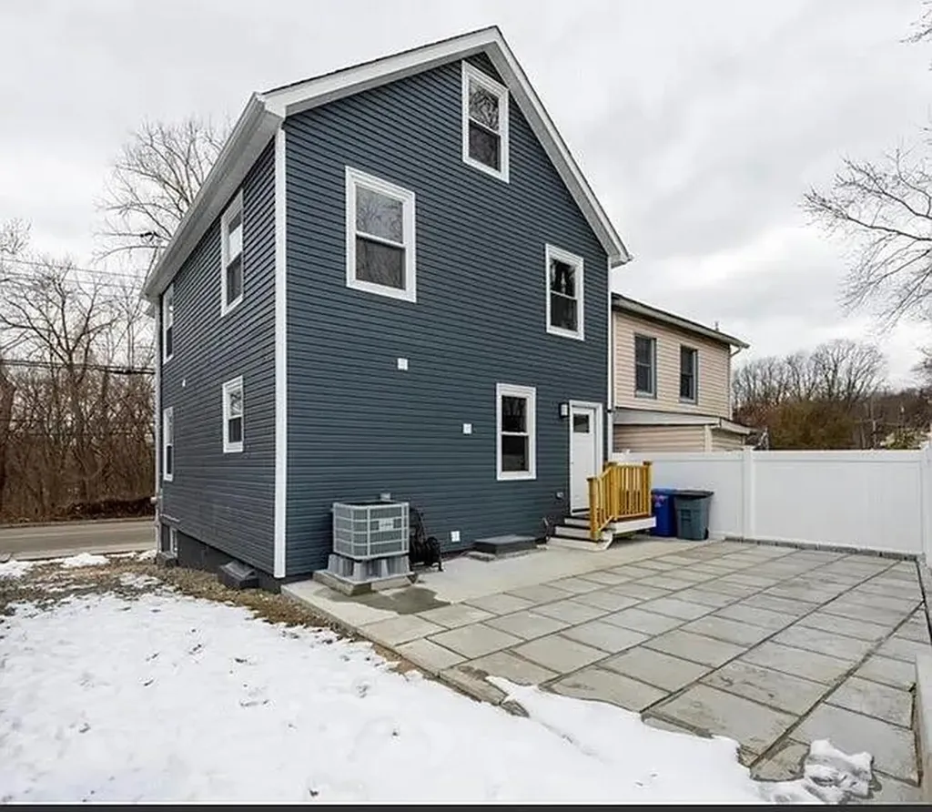 24 Snowden Avenue Ossining NY 10562
