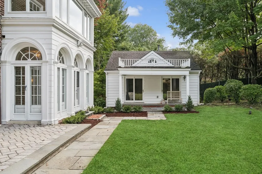 4 Aka 45 Durham Road Bronxville NY 10708