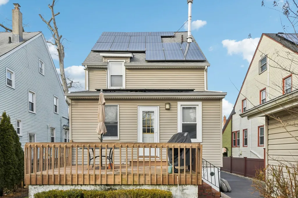 38 Orleans Road Valley Stream NY 11581