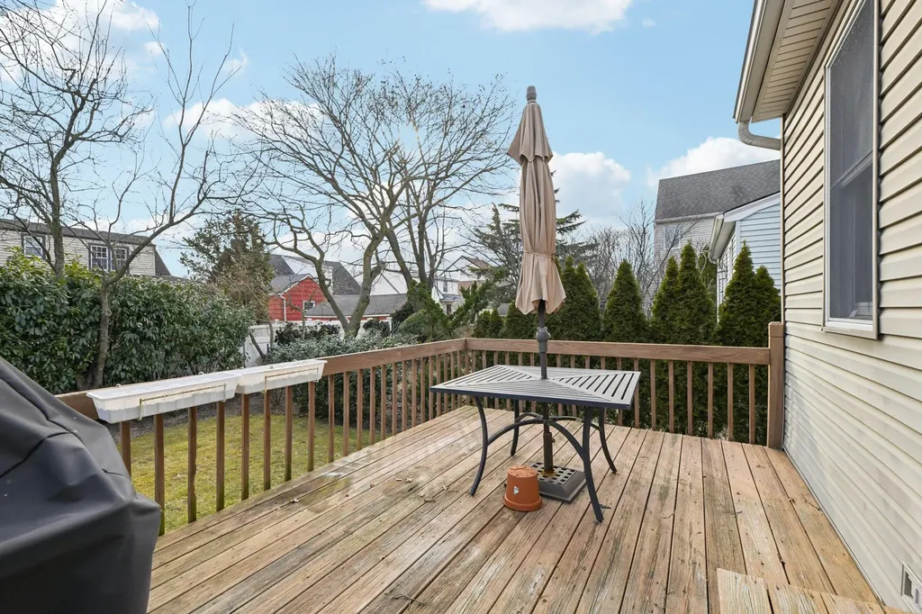 38 Orleans Road Valley Stream NY 11581