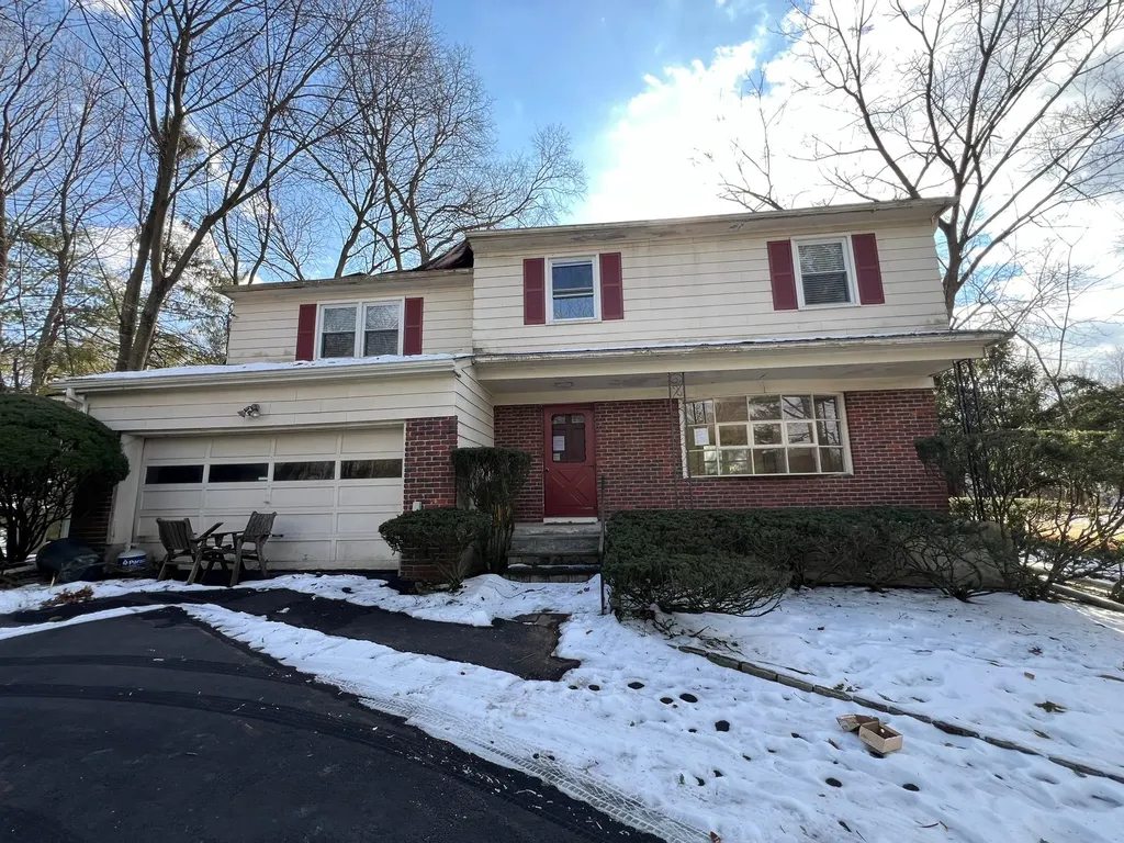 1039 Dobbs Ferry Road White Plains NY 10607