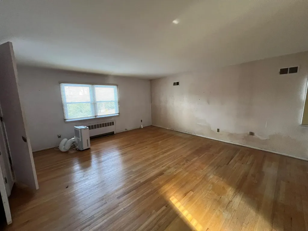 1039 Dobbs Ferry Road White Plains NY 10607