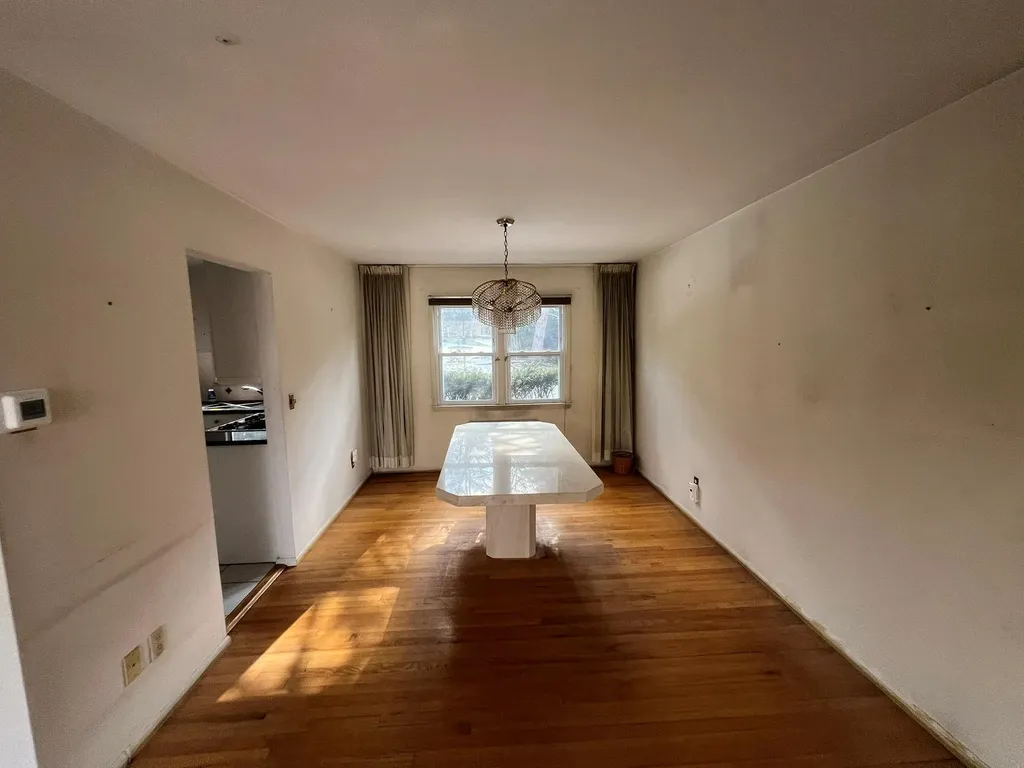 1039 Dobbs Ferry Road White Plains NY 10607