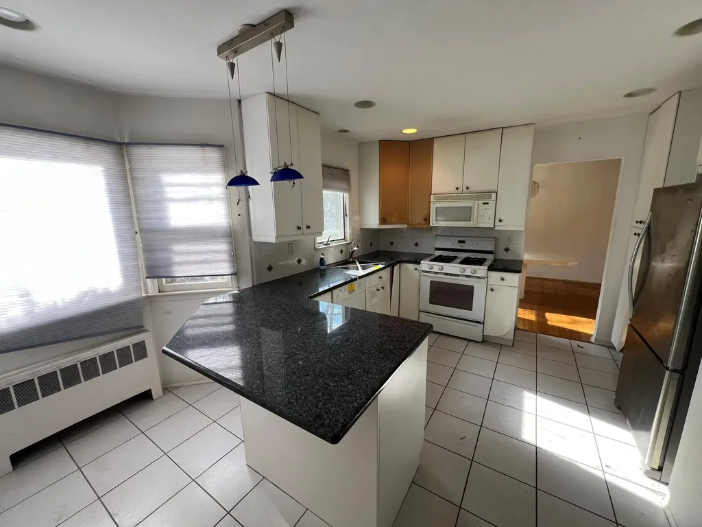 1039 Dobbs Ferry Road White Plains NY 10607
