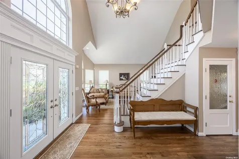 3 Mulberry Court Miller Place NY 11764