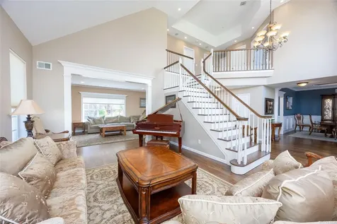 3 Mulberry Court Miller Place NY 11764