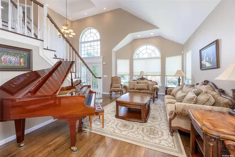 3 Mulberry Court Miller Place NY 11764