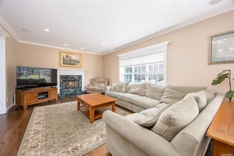 3 Mulberry Court Miller Place NY 11764