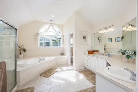 3 Mulberry Court Miller Place NY 11764