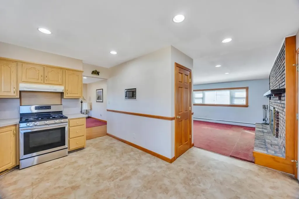 8 Wagner Drive Coram NY 11727
