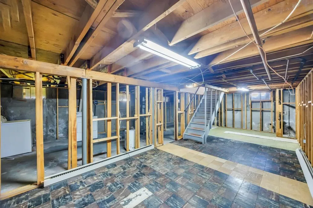 8 Wagner Drive Coram NY 11727