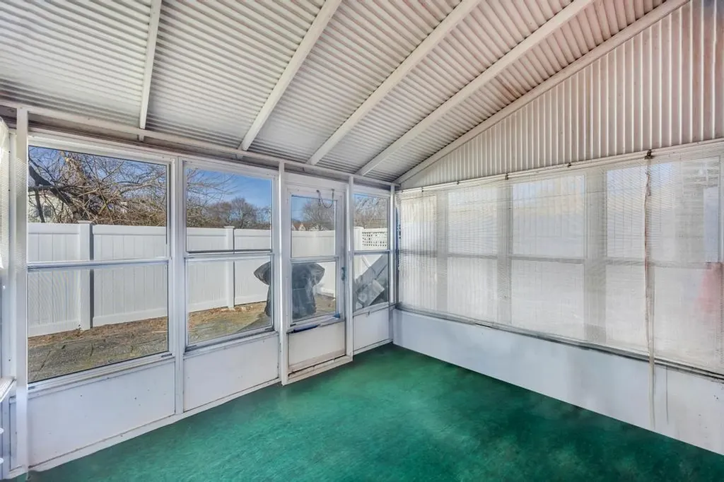 8 Wagner Drive Coram NY 11727