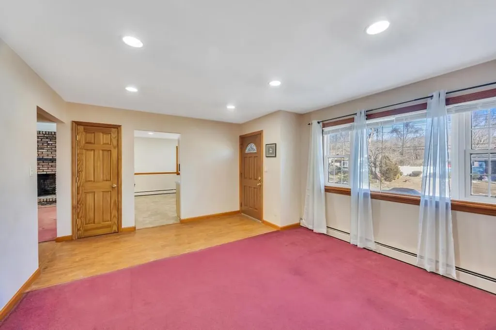 8 Wagner Drive Coram NY 11727