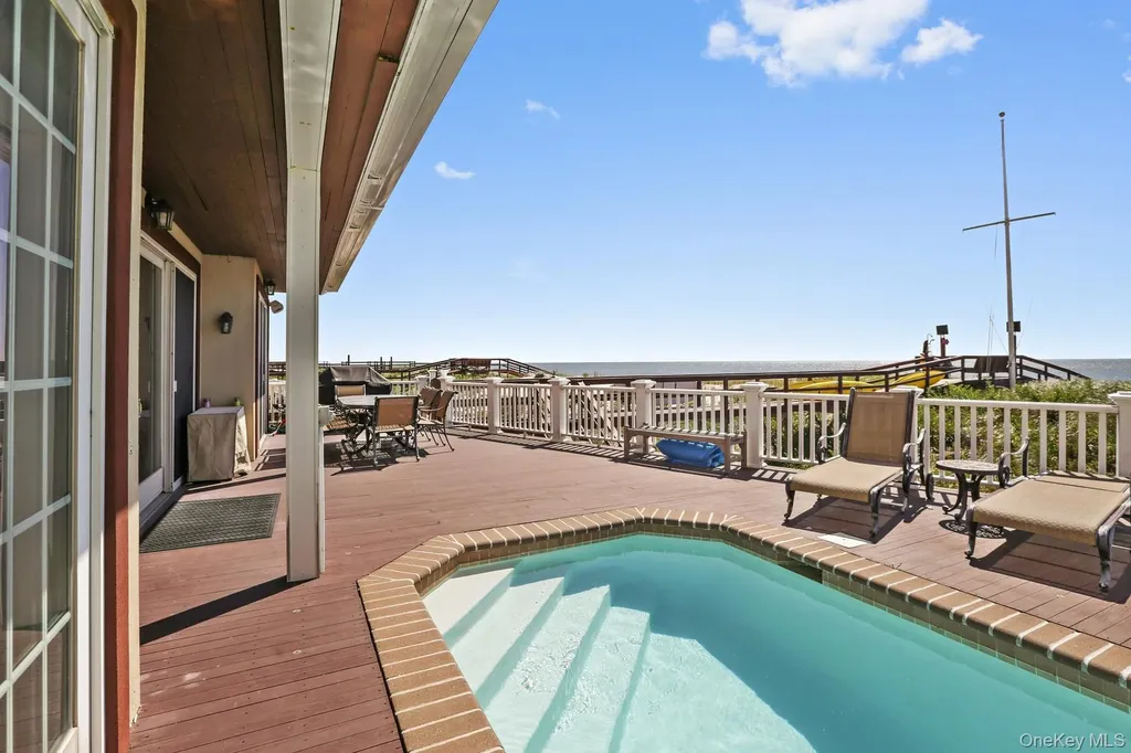 949B Dune Westhampton Dunes NY 11978