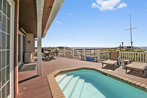 949B Dune Westhampton Dunes NY 11978