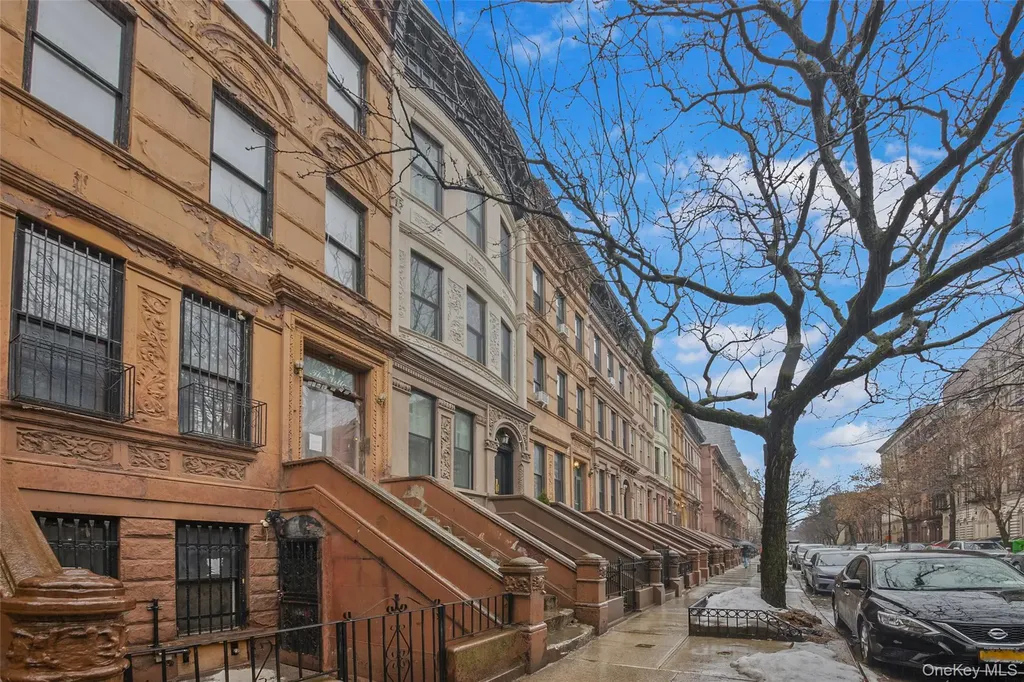 81 W 119th Street New York (manhattan) NY 10026