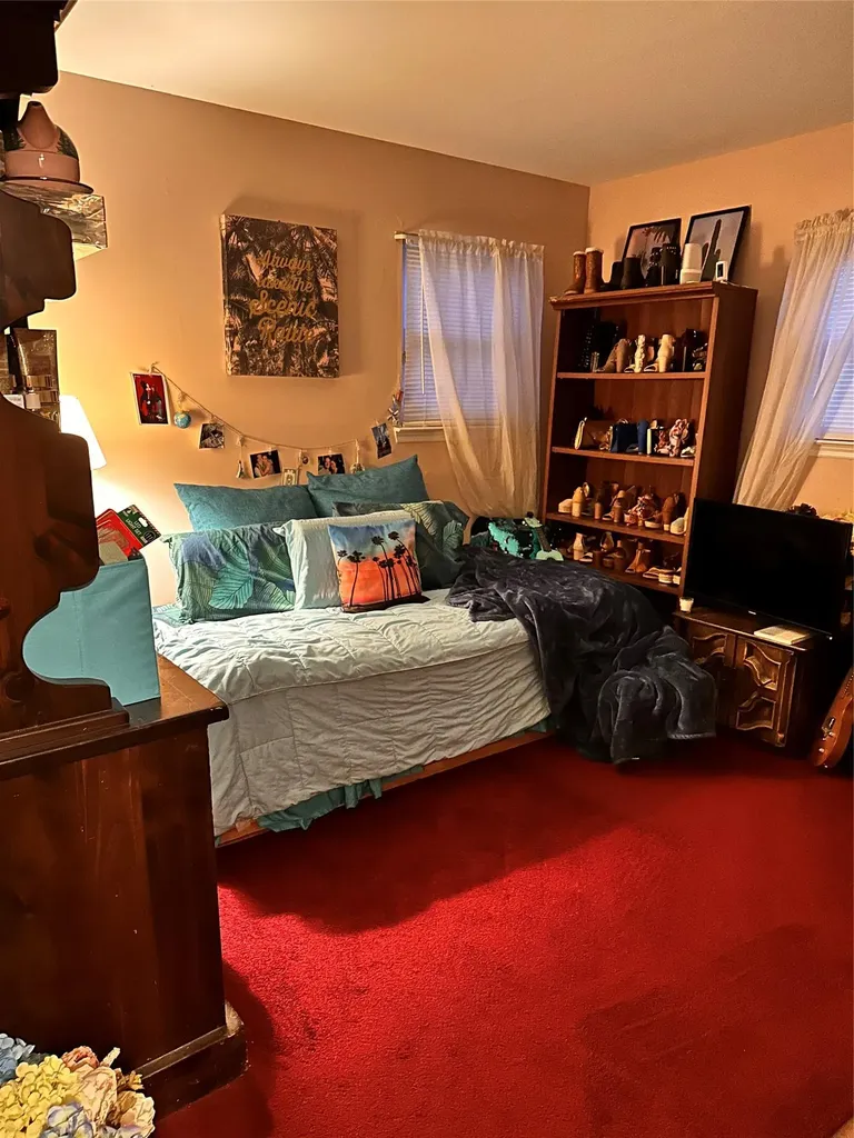 59 Arpage Drive E Shirley NY 11967