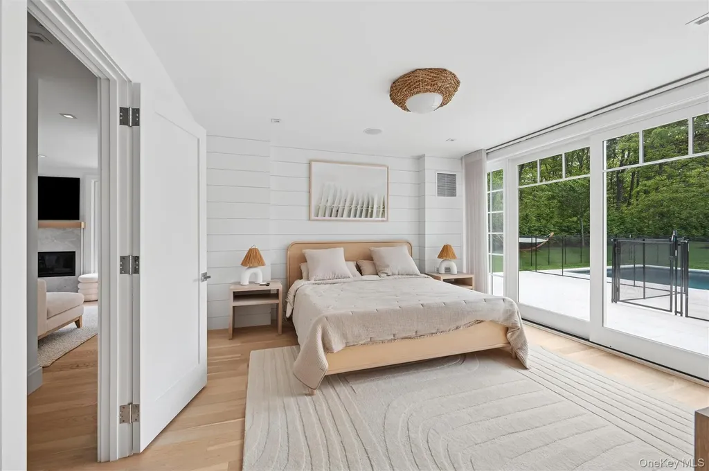 28 Canoe Place Road Hampton Bays NY 11946