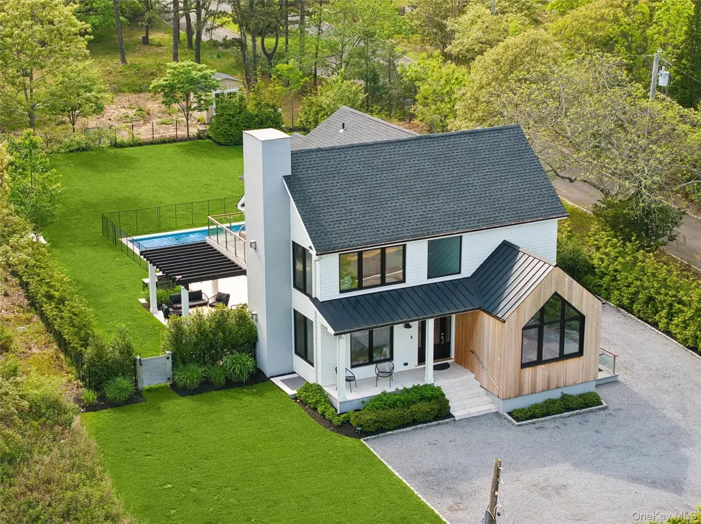 28 Canoe Place Road Hampton Bays NY 11946