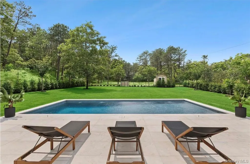 28 Canoe Place Road Hampton Bays NY 11946