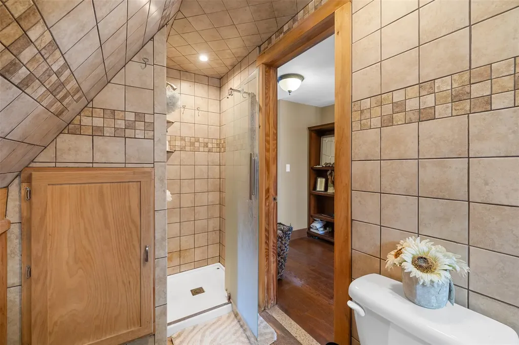5744 Route 209 Kerhonkson NY 12446