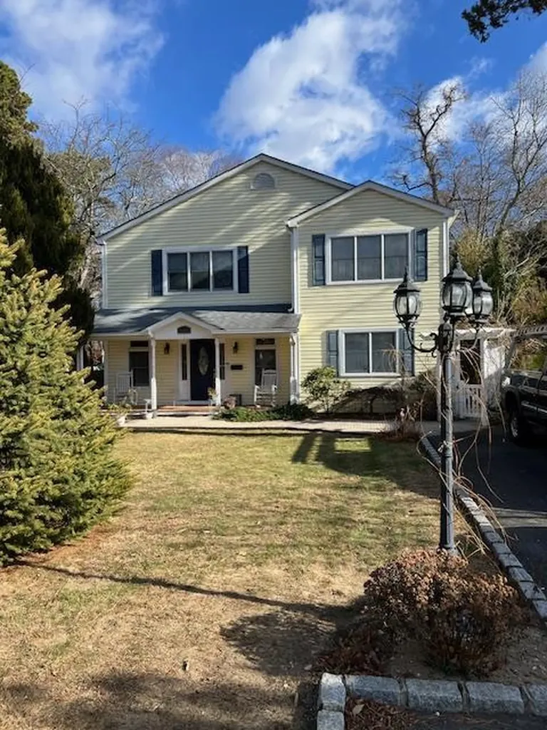 1375 Pine Drive Bay Shore NY 11706