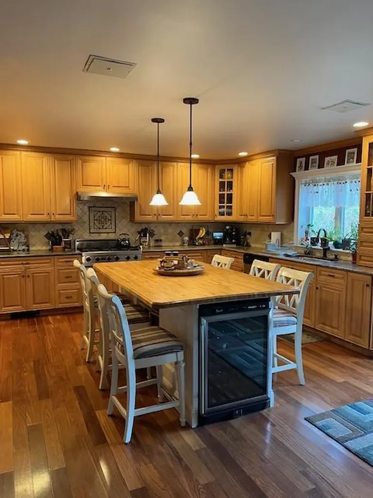 1375 Pine Drive Bay Shore NY 11706