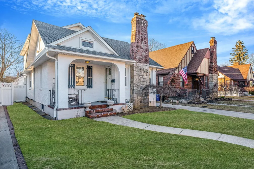 2552 Washington Avenue Oceanside NY 11572