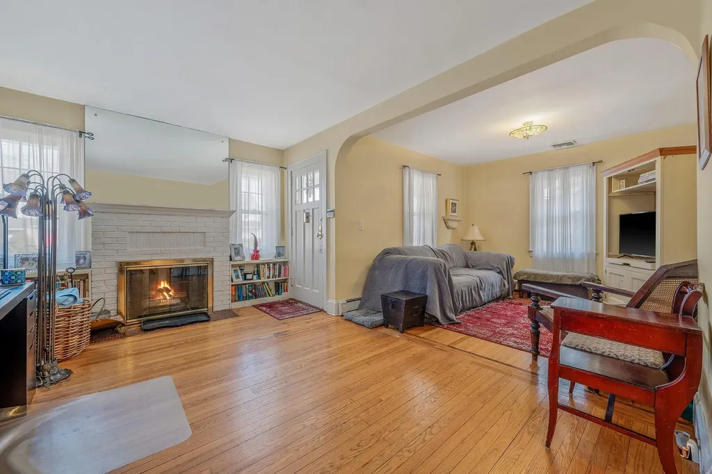 2552 Washington Avenue Oceanside NY 11572