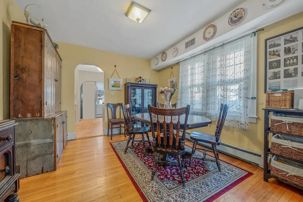 2552 Washington Avenue Oceanside NY 11572