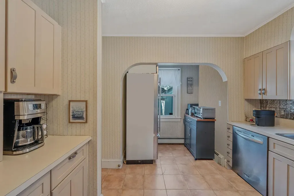2552 Washington Avenue Oceanside NY 11572
