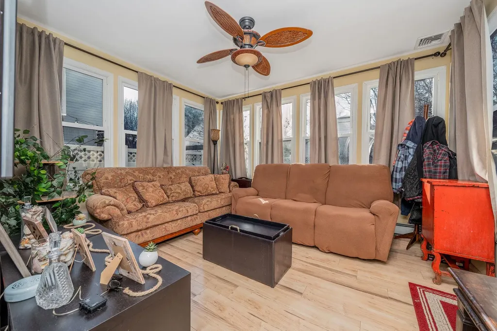 2552 Washington Avenue Oceanside NY 11572