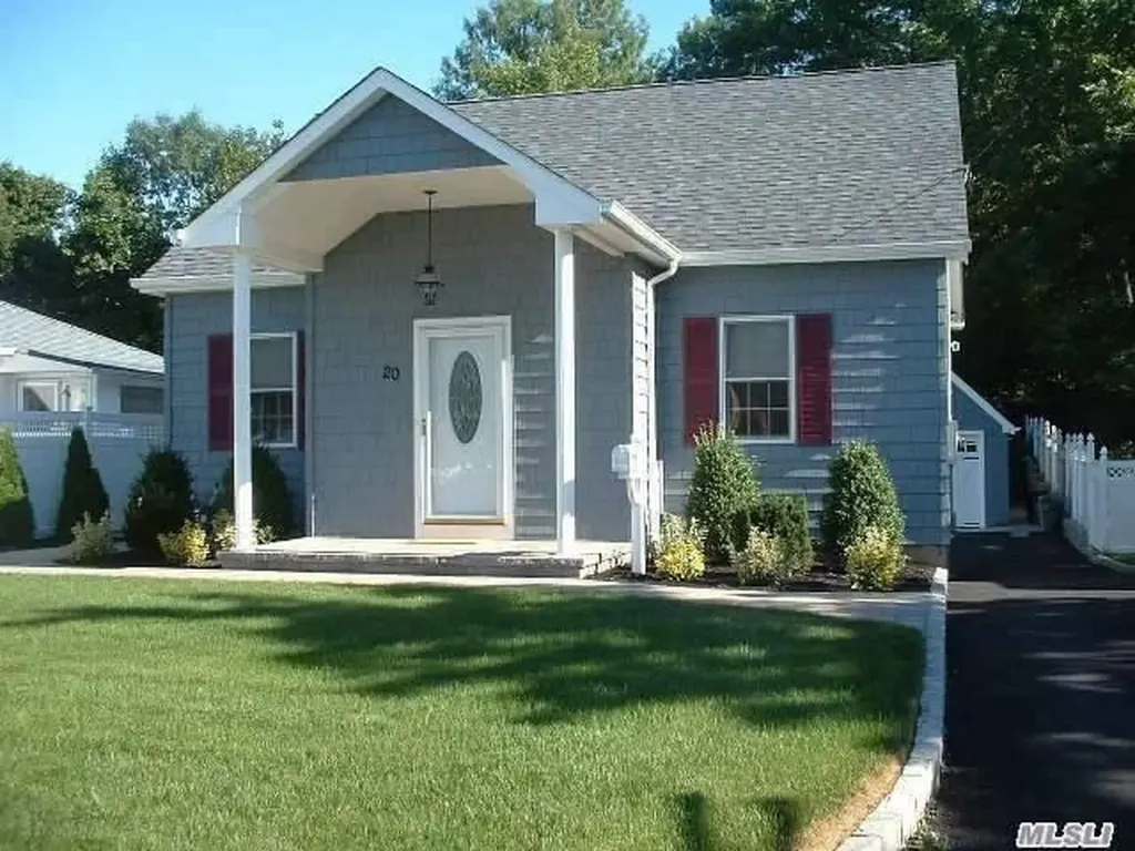 20 Soundview Avenue Oyster Bay NY 11771