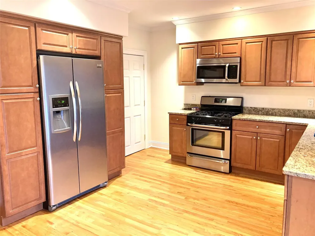 20 Soundview Avenue Oyster Bay NY 11771