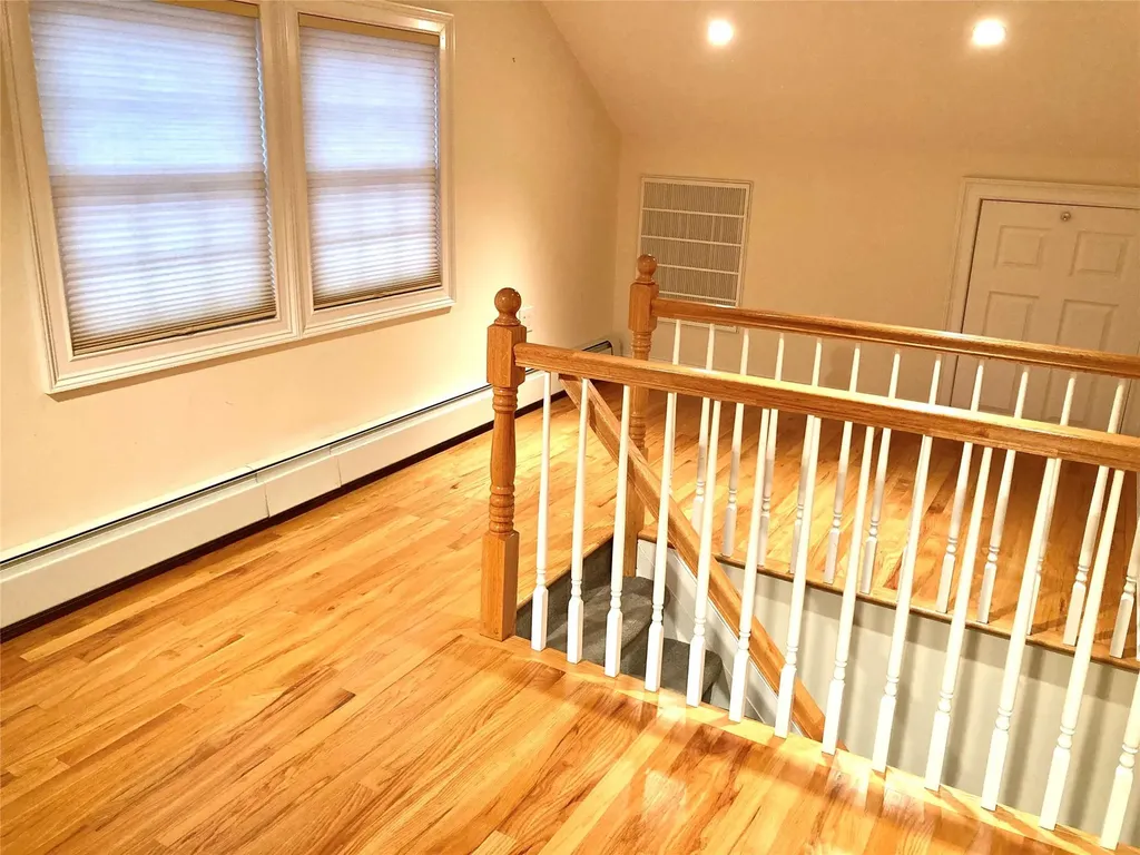 20 Soundview Avenue Oyster Bay NY 11771