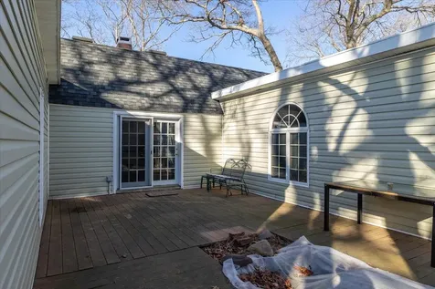 16 College Hills Drive Farmingville NY 11738