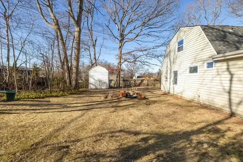 16 College Hills Drive Farmingville NY 11738