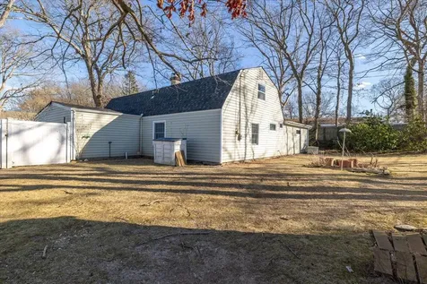 16 College Hills Drive Farmingville NY 11738