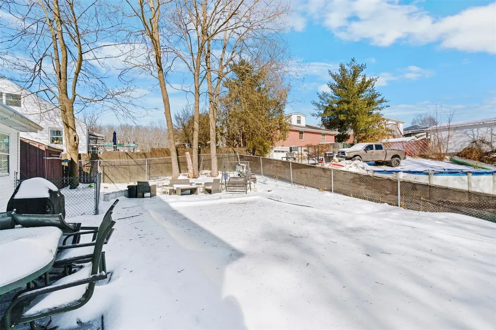 304 Broadway Maybrook NY 12543