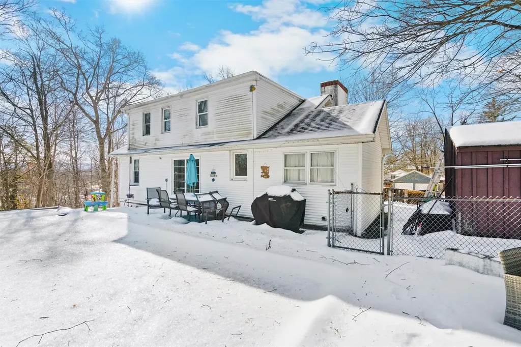 304 Broadway Maybrook NY 12543