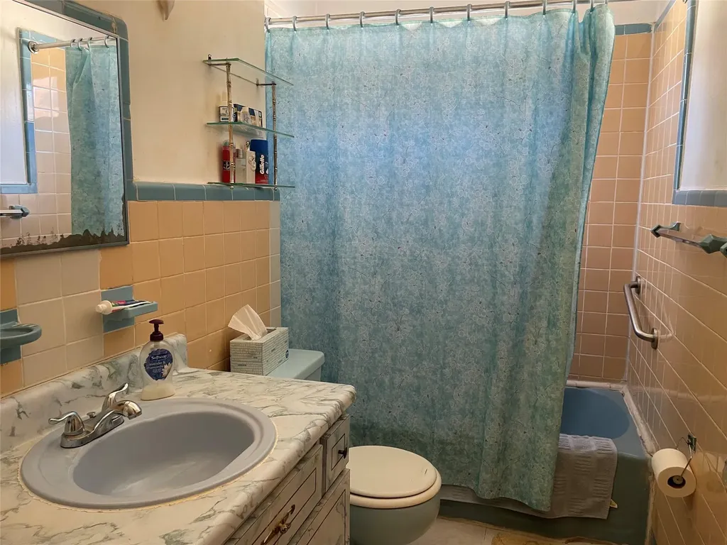 1008 E 42nd Street Brooklyn NY 11210