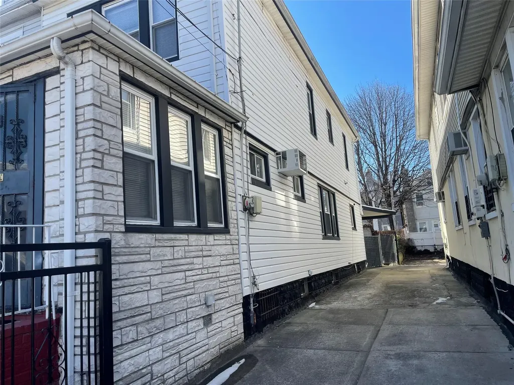 1008 E 42nd Street Brooklyn NY 11210