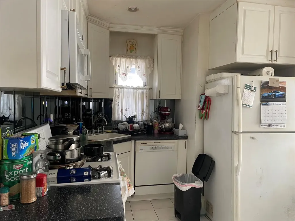 1008 E 42nd Street Brooklyn NY 11210