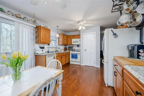 9 Jerusalem Hollow Road Manorville NY 11949