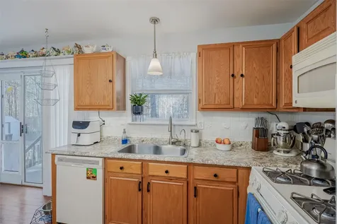 9 Jerusalem Hollow Road Manorville NY 11949