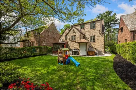 468 Murray Street Pelham NY 10803