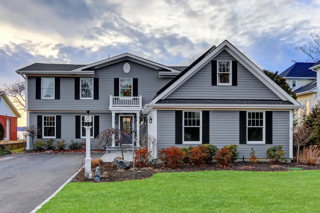 5 Argyle Drive Northport NY 11768