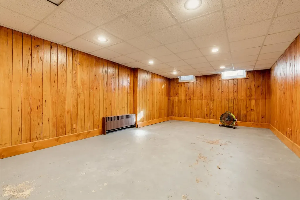 11 Gateway Drive Great Neck NY 11021