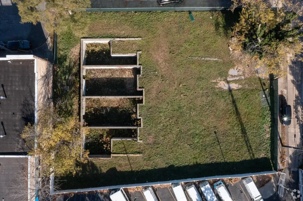 33 Park Place Lynbrook NY 11563